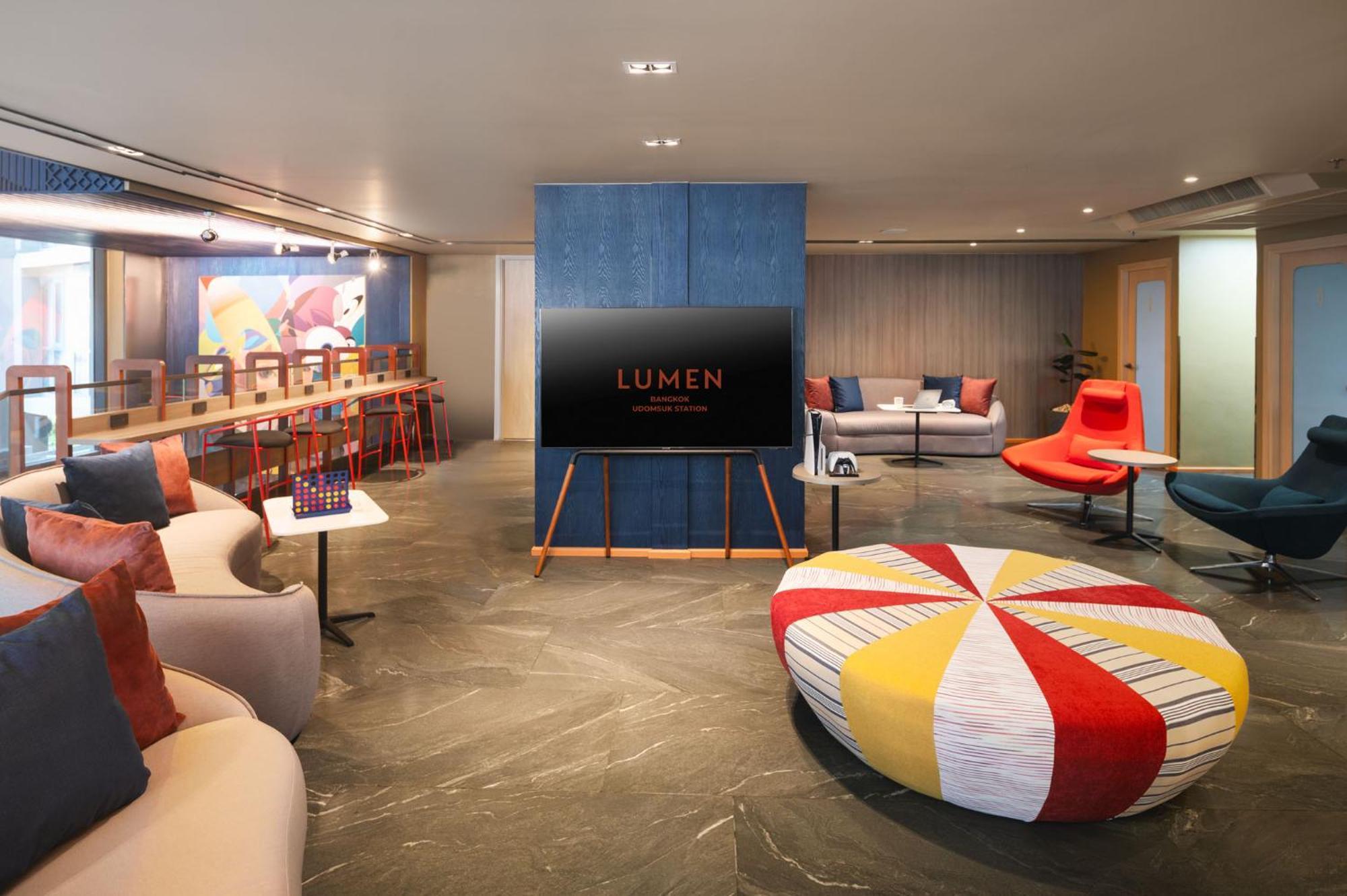 Lumen Bangkok Udomsuk Station Hotel Ngoại thất bức ảnh