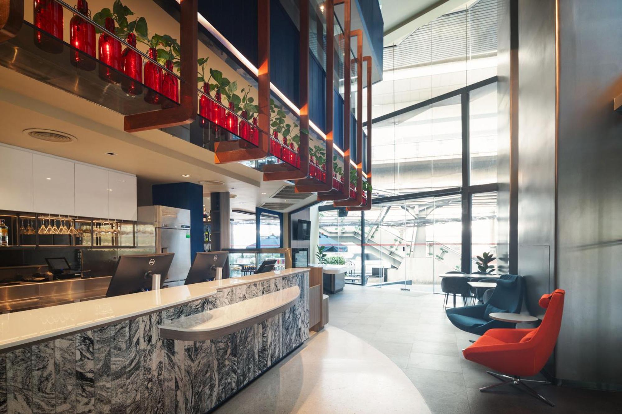 Lumen Bangkok Udomsuk Station Hotel Ngoại thất bức ảnh